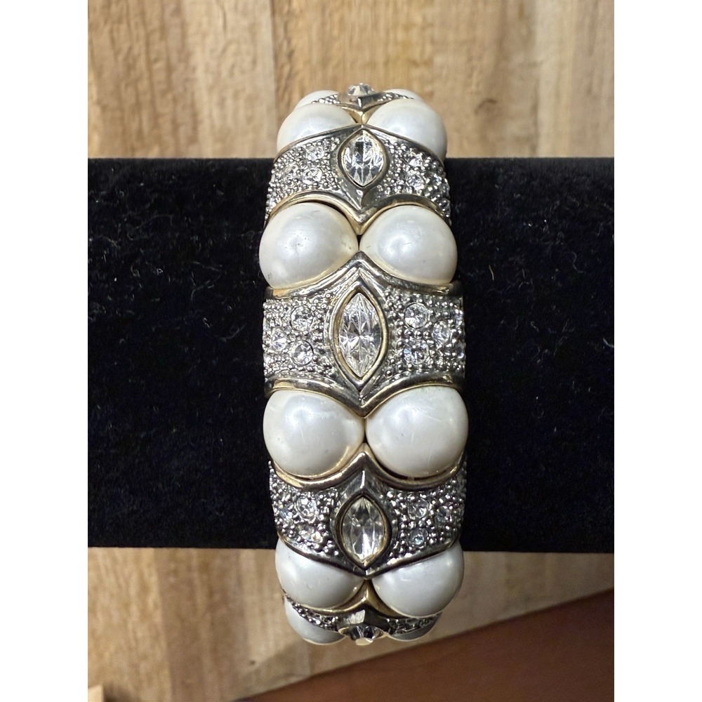 Vintage costume Jewelry Pearl & Crystal Stunning Bracelet –Grandmacore chic - Picture 1 of 6